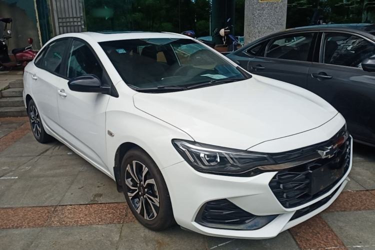 Used Chevrolet Monza 2020 Light Hybrid RS 330T Automatic Comfort Edition Front Right 45 Deg