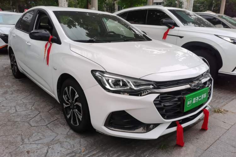 Used Chevrolet Monza 2020 Light Hybrid RS 330T Automatic Comfort Edition Front Right 45 Deg