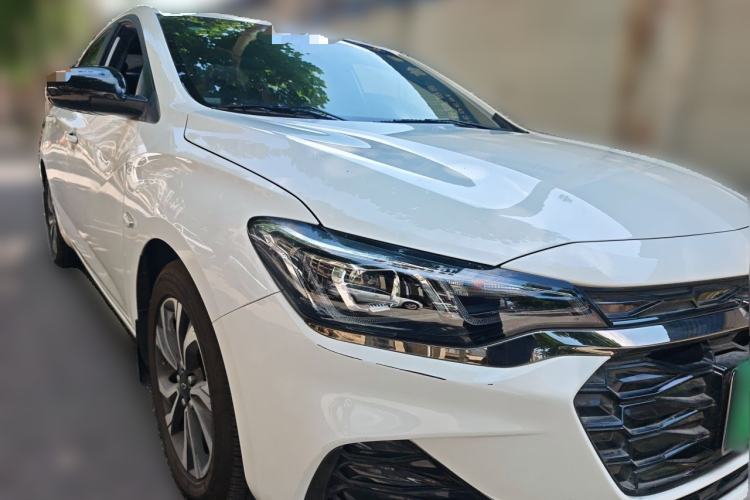 Used Chevrolet Monza 2020 Light Hybrid RS 330T Automatic Comfort Edition Front Right 45 Deg