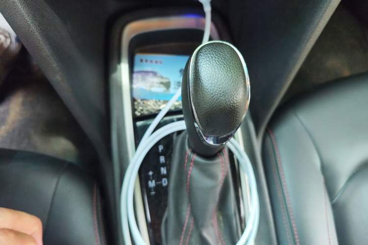 Used Chevrolet Monza 2020 Light Hybrid RS 330T Automatic Thrill Edition Gear Lever