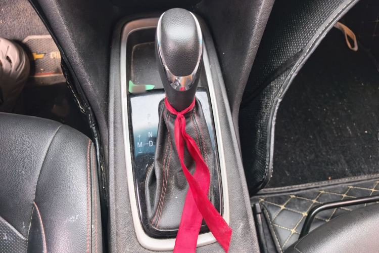 Used Chevrolet Monza 2020 Light Hybrid RS 330T Automatic Comfort Edition Gear Lever