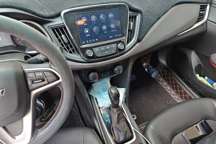 Used Chevrolet Monza 2020 Light Hybrid RS 330T Automatic Thrill Edition Gear Lever