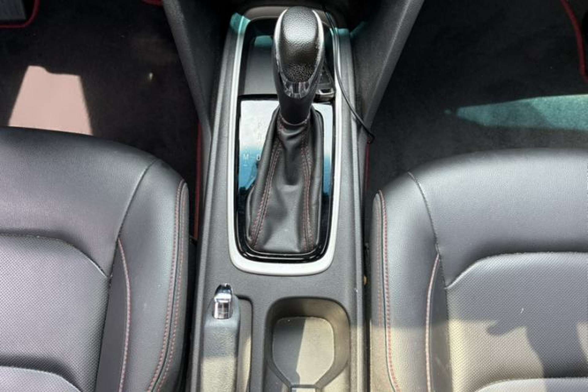 Used Chevrolet Monza 2020 Light Hybrid RS 330T Automatic Comfort Edition Gear Lever