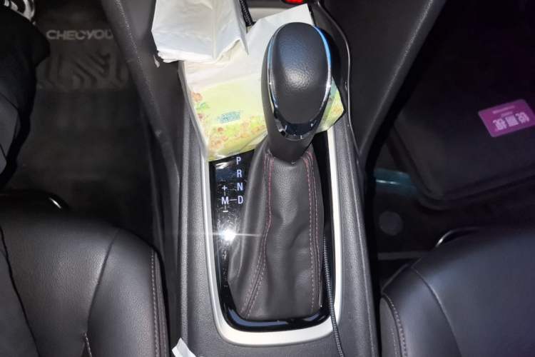 Used Chevrolet Monza 2020 Light Hybrid RS 330T Automatic Comfort Edition Gear Lever