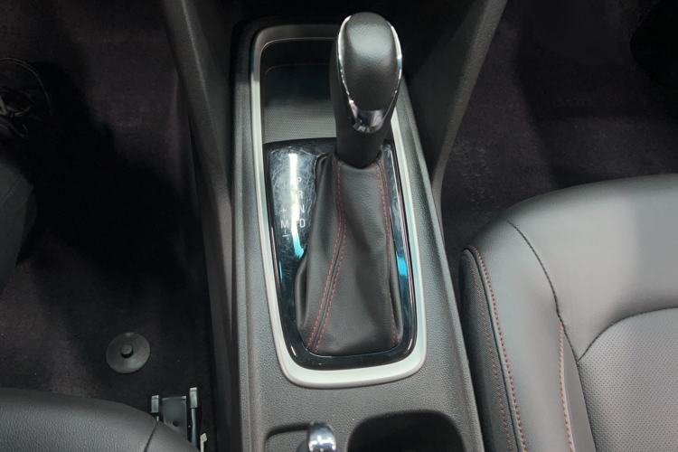 Used Chevrolet Monza 2020 Light Hybrid RS 330T Automatic Comfort Edition Gear Lever