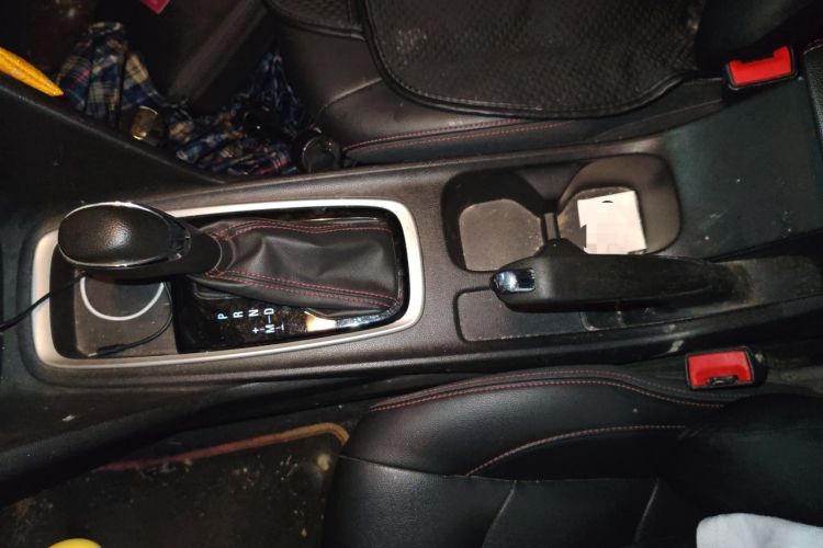 Used Chevrolet Monza 2020 Light Hybrid RS 330T Automatic Comfort Edition Gear Lever
