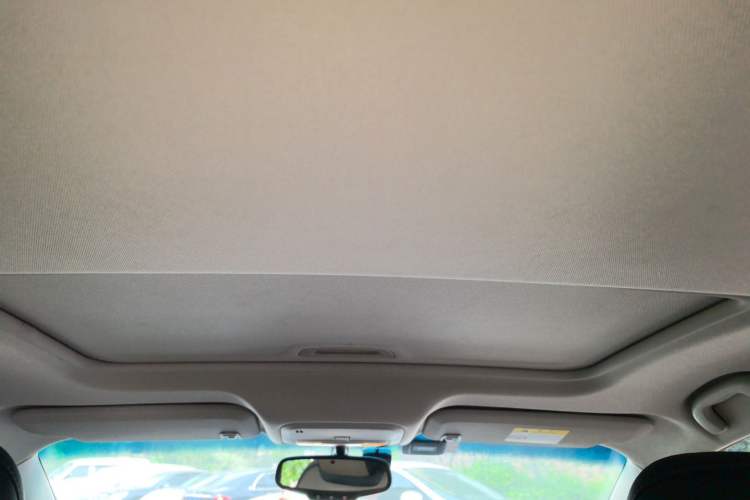 Used Chevrolet Monza 2020 320 Automatic Enjoyment Edition Headliner