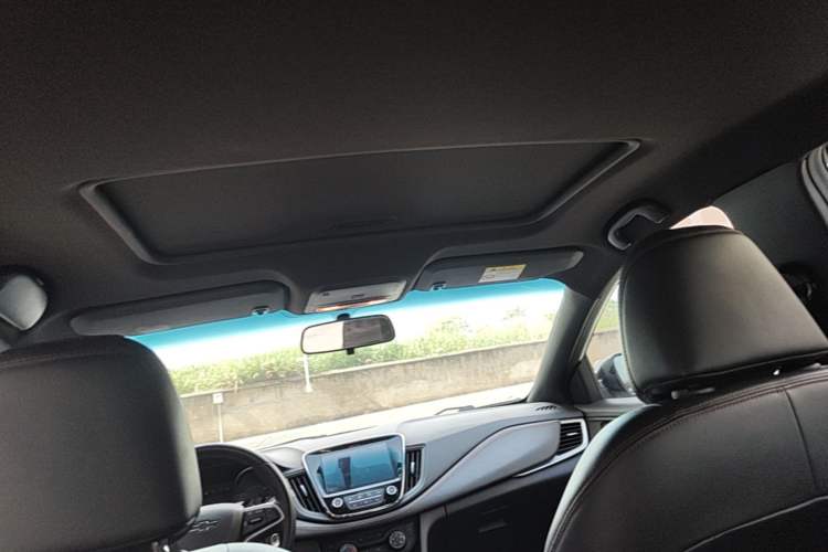 Used Chevrolet Monza 2020 Light Hybrid RS 330T Automatic Comfort Edition Headliner