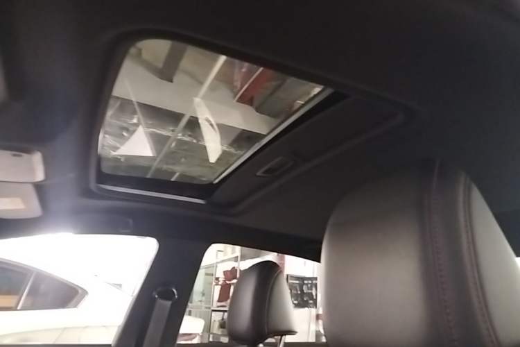Used Chevrolet Monza 2020 Light Hybrid RS 330T Automatic Comfort Edition Headliner