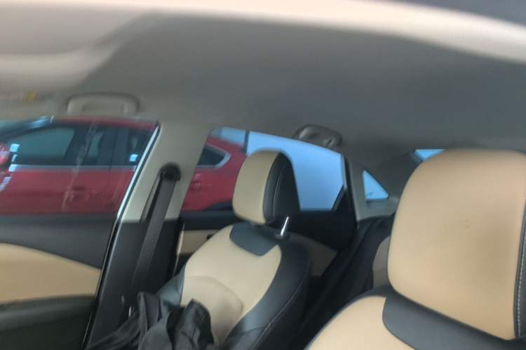 Used Chevrolet Monza 2020 320 Automatic Enjoyment Edition Headliner