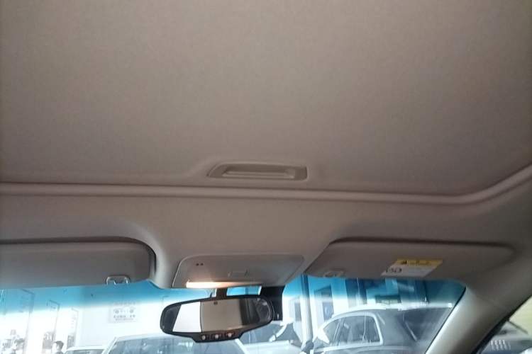 Used Chevrolet Monza 2020 320 Automatic Enjoyment Edition Headliner
