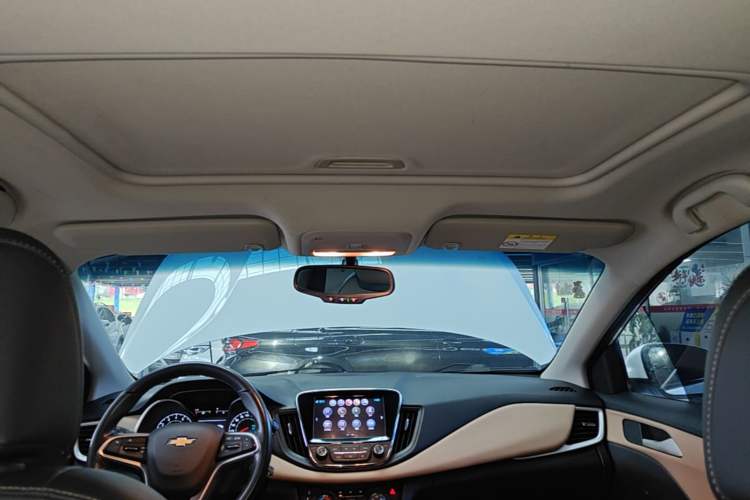 Used Chevrolet Monza 2020 320 Automatic Enjoyment Edition Headliner