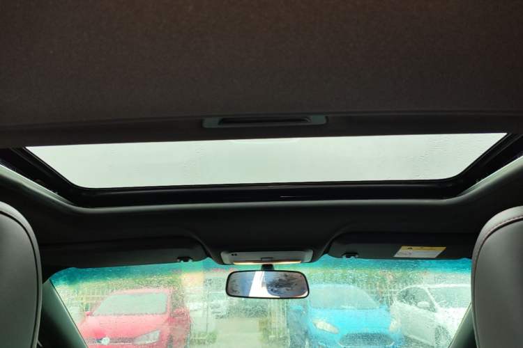 Used Chevrolet Monza 2020 Light Hybrid RS 330T Automatic Comfort Edition Headliner