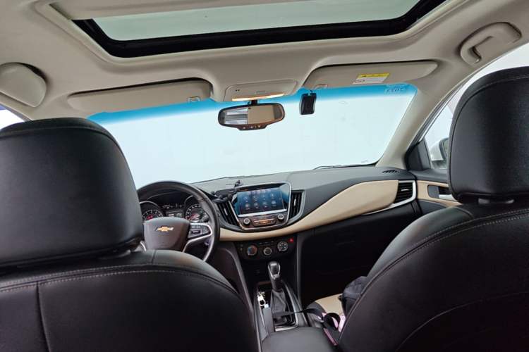 Used Chevrolet Monza 2020 320 Automatic Enjoyment Edition Headliner