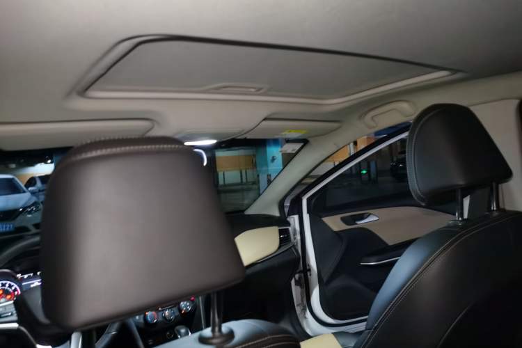 Used Chevrolet Monza 2020 320 Automatic Enjoyment Edition Headliner