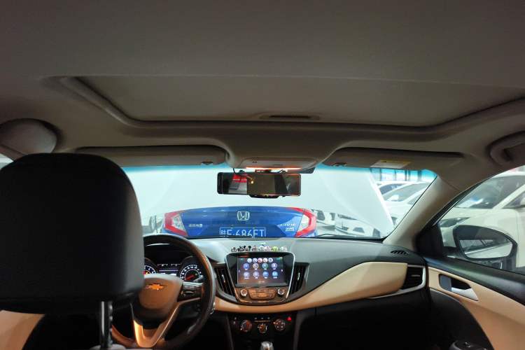 Used Chevrolet Monza 2020 320 Automatic Enjoyment Edition Headliner