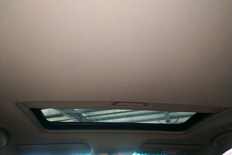 Used Chevrolet Monza 2020 320 Automatic Enjoyment Edition Headliner