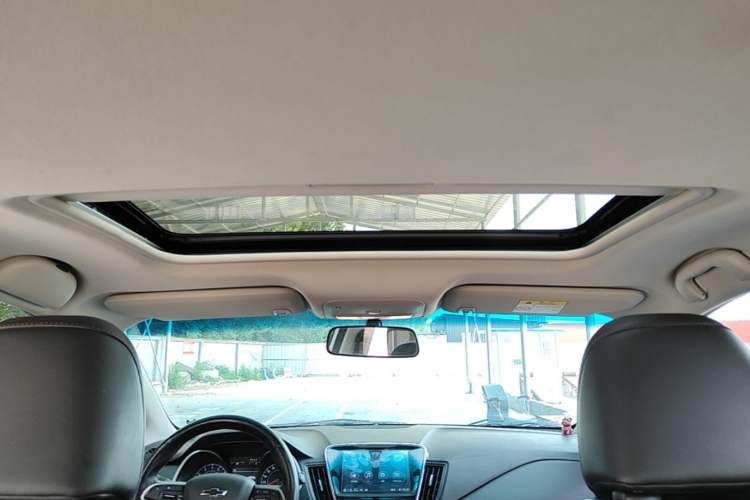 Used Chevrolet Monza 2020 Light Hybrid Redline 320T Dual-Clutch Thrilling Edition Headliner
