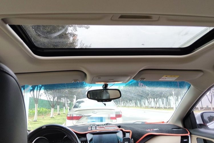 Used Chevrolet Monza 2020 320 Automatic Enjoyment Edition Headliner