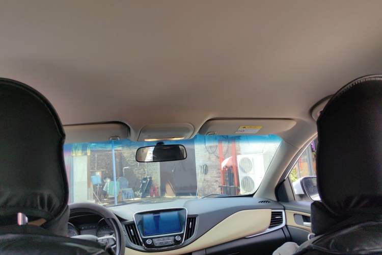 Used Chevrolet Monza 2020 320 Automatic Enjoyment Edition Headliner
