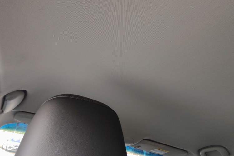 Used Chevrolet Monza 2020 Light Hybrid Redline 320T Dual-Clutch Joyful Edition Headliner