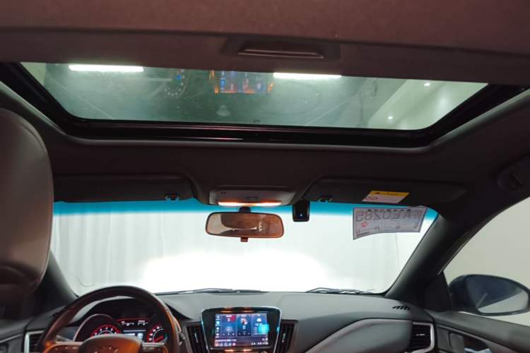 Used Chevrolet Monza 2020 Light Hybrid RS 330T Automatic Comfort Edition Headliner