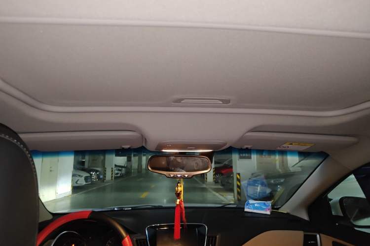 Used Chevrolet Monza 2020 320 Automatic Enjoyment Edition Headliner
