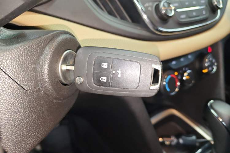 Used Chevrolet Monza 2020 320 Automatic Enjoyment Edition Interior 1
