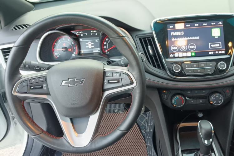 Used Chevrolet Monza 2020 Light Hybrid RS 330T Automatic Comfort Edition Interior 1