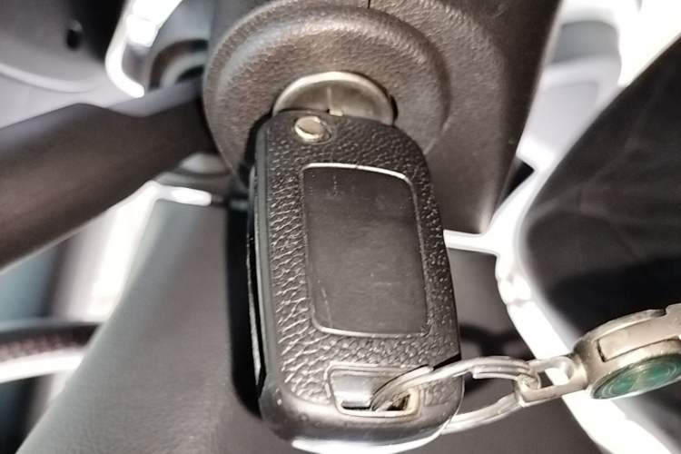 Used Chevrolet Monza 2020 Light Hybrid RS 330T Automatic Comfort Edition Interior 1