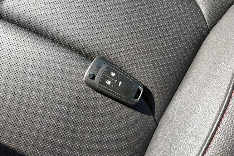 Used Chevrolet Monza 2020 Light Hybrid RS 330T Automatic Comfort Edition Interior 1