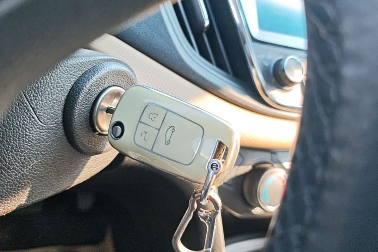 Used Chevrolet Monza 2020 320 Automatic Enjoyment Edition Interior 1