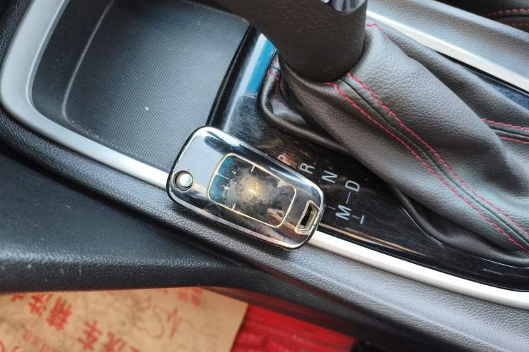 Used Chevrolet Monza 2020 Light Hybrid RS 330T Automatic Thrill Edition Interior 1