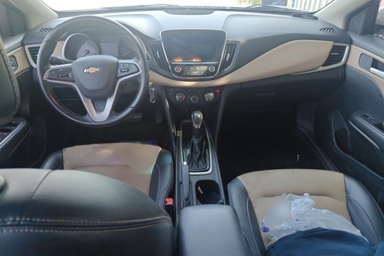 Used Chevrolet Monza 2020 320 Automatic Enjoyment Edition Interior 2