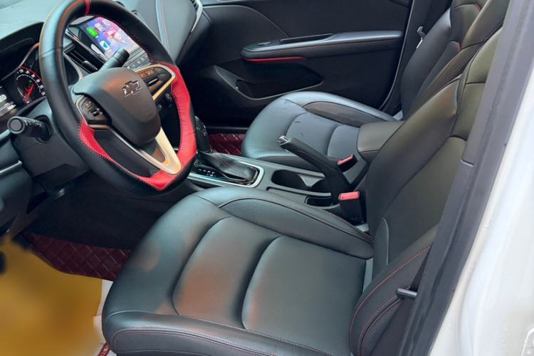 Used Chevrolet Monza 2020 Light Hybrid RS 330T Automatic Comfort Edition Interior 2
