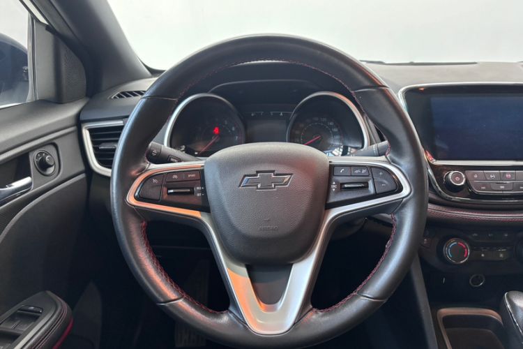 Used Chevrolet Monza 2020 Light Hybrid RS 330T Automatic Comfort Edition Interior 2