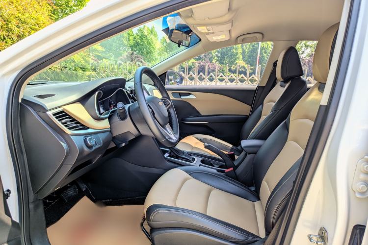 Used Chevrolet Monza 2020 320 Automatic Enjoyment Edition Interior 2