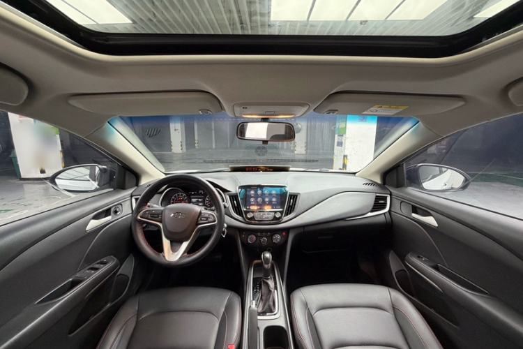Used Chevrolet Monza 2020 Light Hybrid Redline 320T Dual-Clutch Thrilling Edition Interior 2