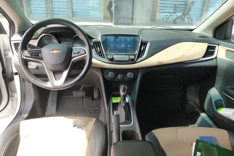 Used Chevrolet Monza 2020 320 Automatic Enjoyment Edition Interior 2