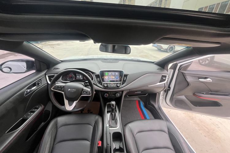 Used Chevrolet Monza 2020 Light Hybrid RS 330T Automatic Comfort Edition Interior 2
