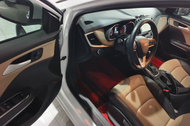 Used Chevrolet Monza 2020 320 Automatic Enjoyment Edition Interior 3