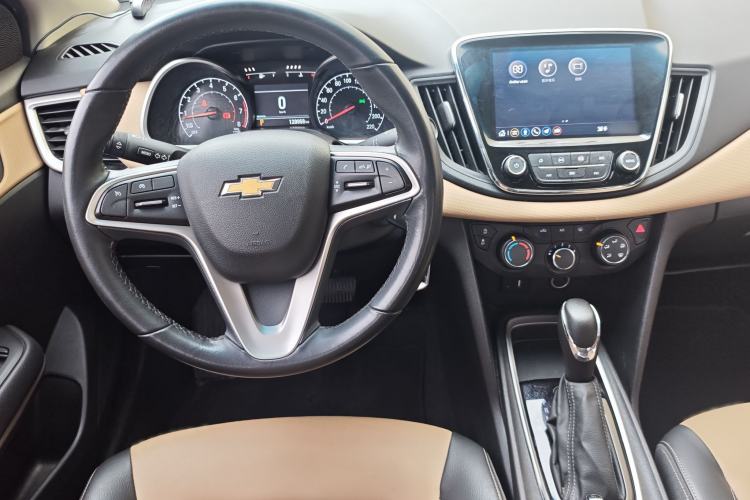 Used Chevrolet Monza 2020 320 Automatic Enjoyment Edition Interior 3