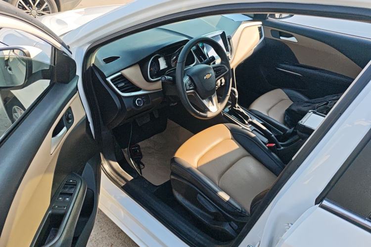 Used Chevrolet Monza 2020 320 Automatic Enjoyment Edition Interior 3