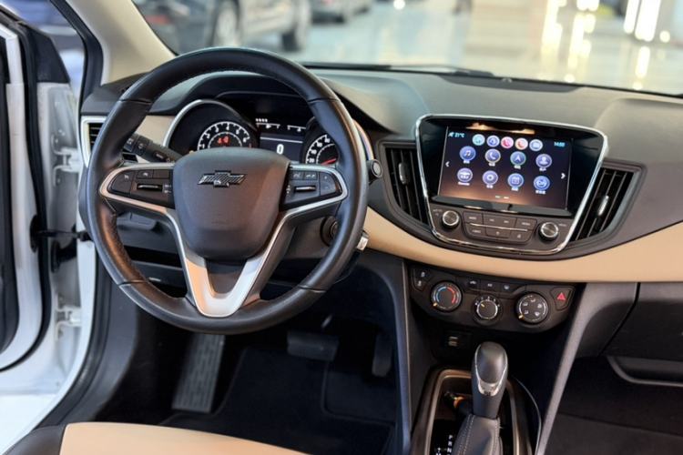 Used Chevrolet Monza 2020 320 Automatic Enjoyment Edition Interior 3