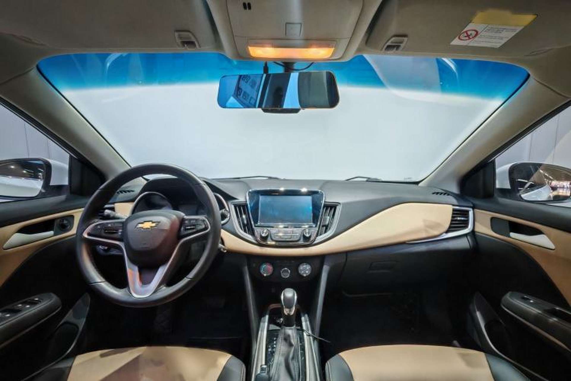 Used Chevrolet Monza 2020 320 Automatic Enjoyment Edition Interior 4