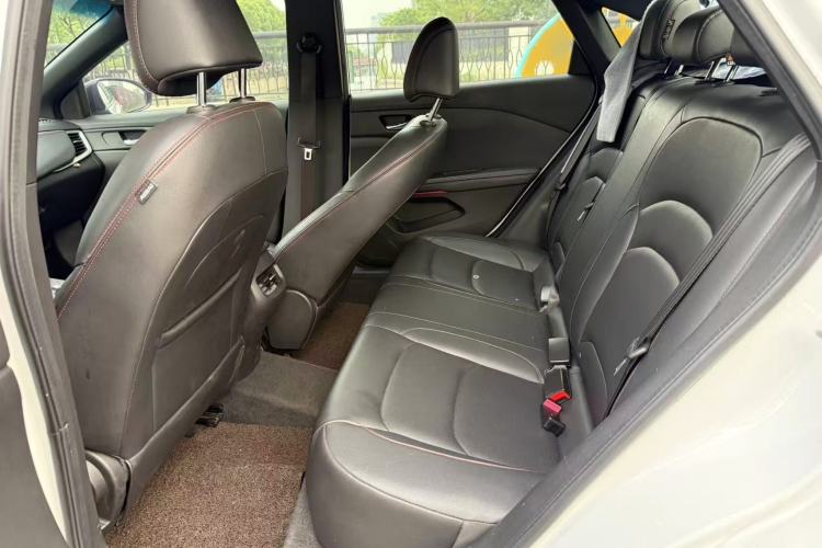 Used Chevrolet Monza 2020 Light Hybrid RS 330T Automatic Comfort Edition Interior 4