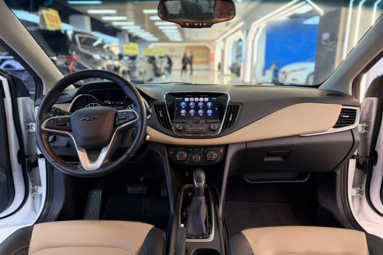 Used Chevrolet Monza 2020 320 Automatic Enjoyment Edition Interior 4