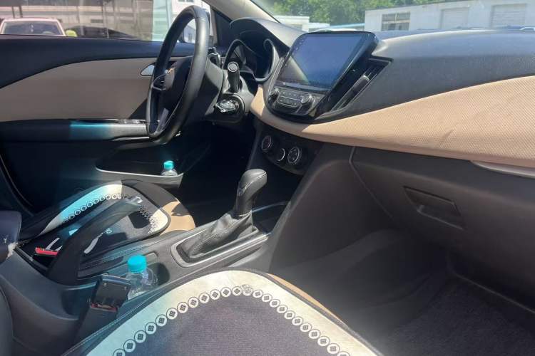 Used Chevrolet Monza 2020 320 Automatic Enjoyment Edition Interior 5