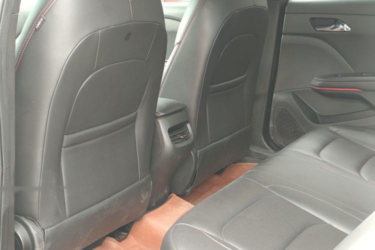Used Chevrolet Monza 2020 Light Hybrid RS 330T Automatic Comfort Edition Interior 5