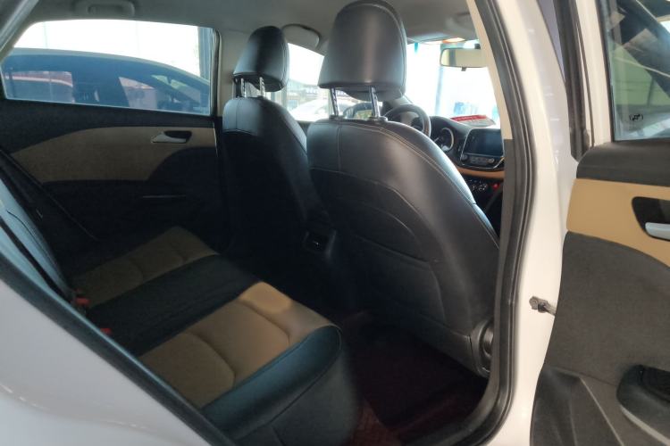 Used Chevrolet Monza 2020 320 Automatic Enjoyment Edition Interior 5